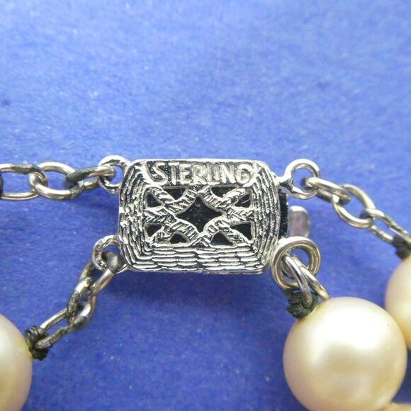 Sterling Silver Clasp Faux Pearl Bracelet Vintage 2 Strand Classic - Picture 2 of 7